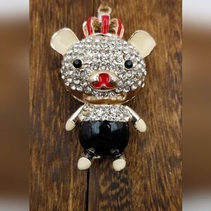 Unmarked Betsey Johnson rare mouse king crystal‎ necklace pendant